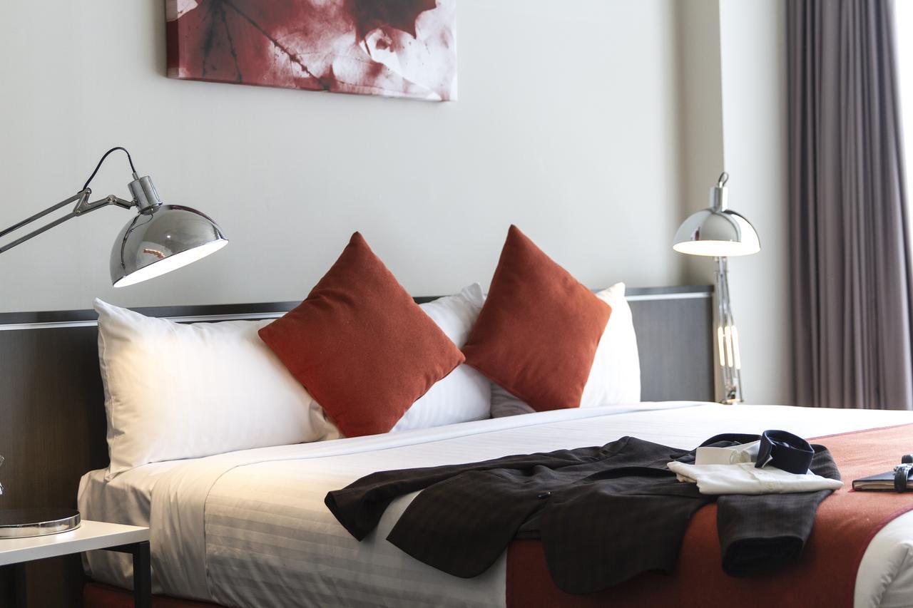 Abode Woden Aparthotel Canberra Exterior photo