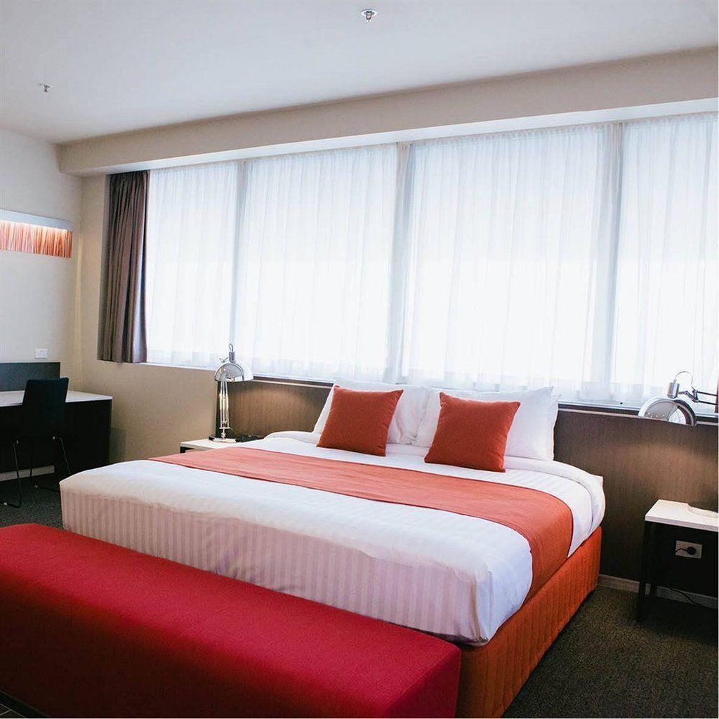 Abode Woden Aparthotel Canberra Exterior photo
